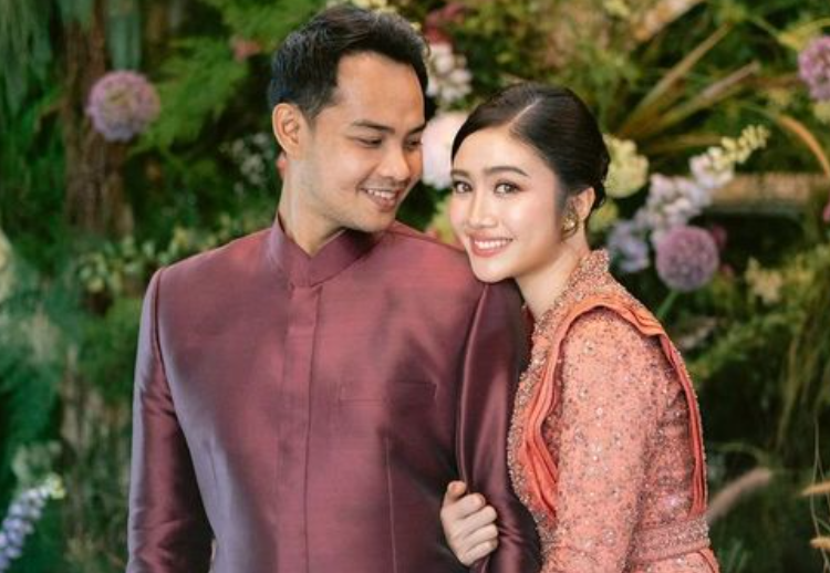 Febby Rastanty dan Drajad Djumantara Resmi Bertunangan