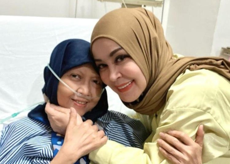 Penyanyi Legendaris Dina Mariana Meninggal Dunia