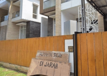 Geger! Rumah yang Dikira Milik Nafa Urbach Diserbu Ratusan Massa